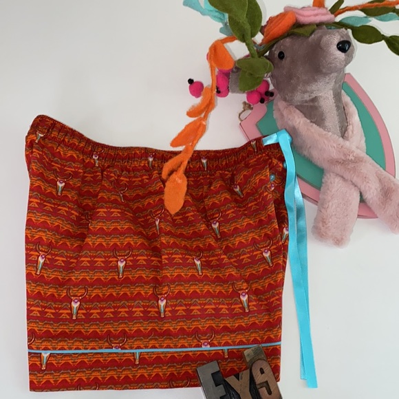 BOTTOMS OUT GAL Lounge/Sleep Shorts - Picture 8 of 8